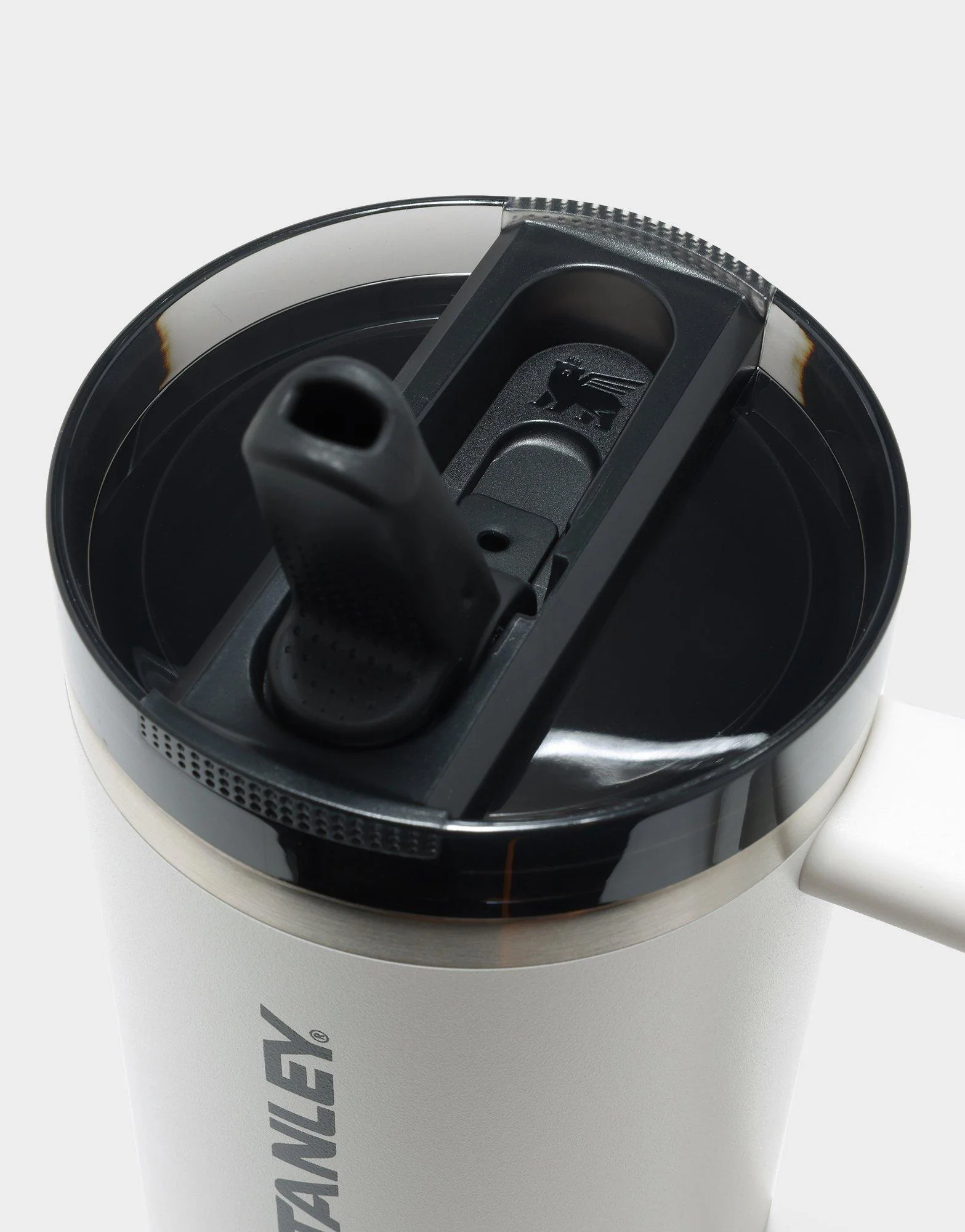 30oz Quencher ProTour Flip Straw Tumbler - Image 3