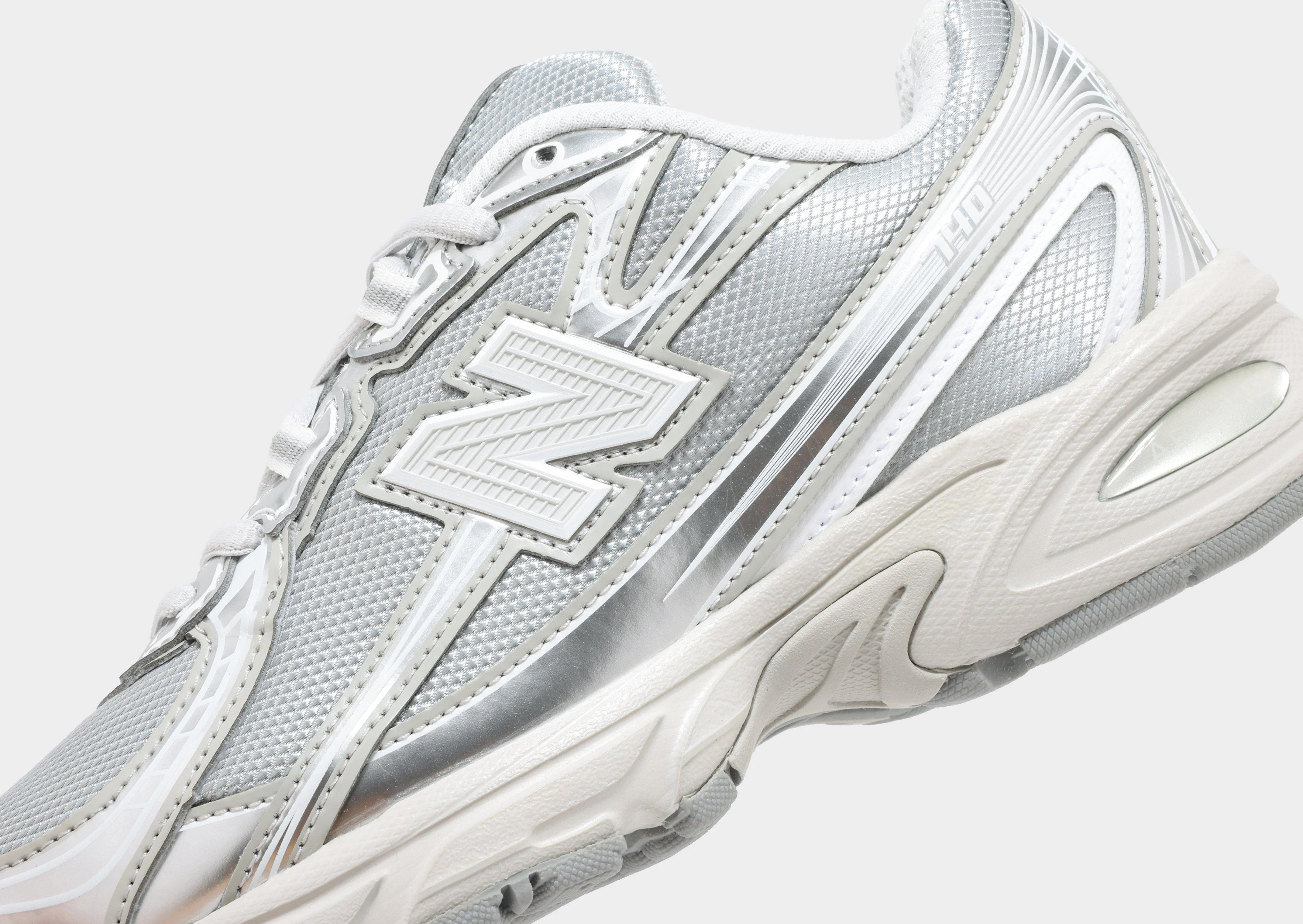 740 Women's - Image 4