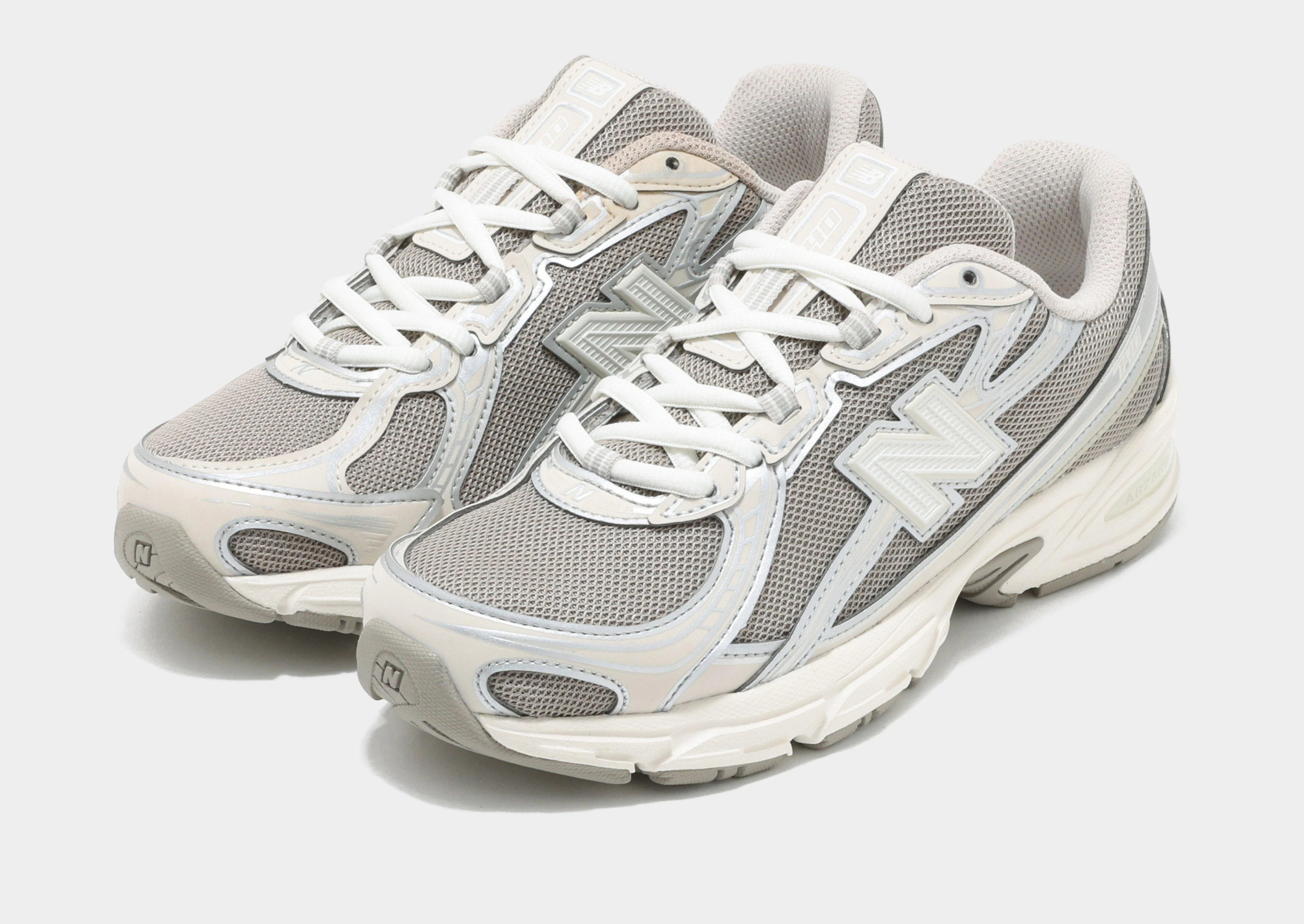 740 Women's - Image 2