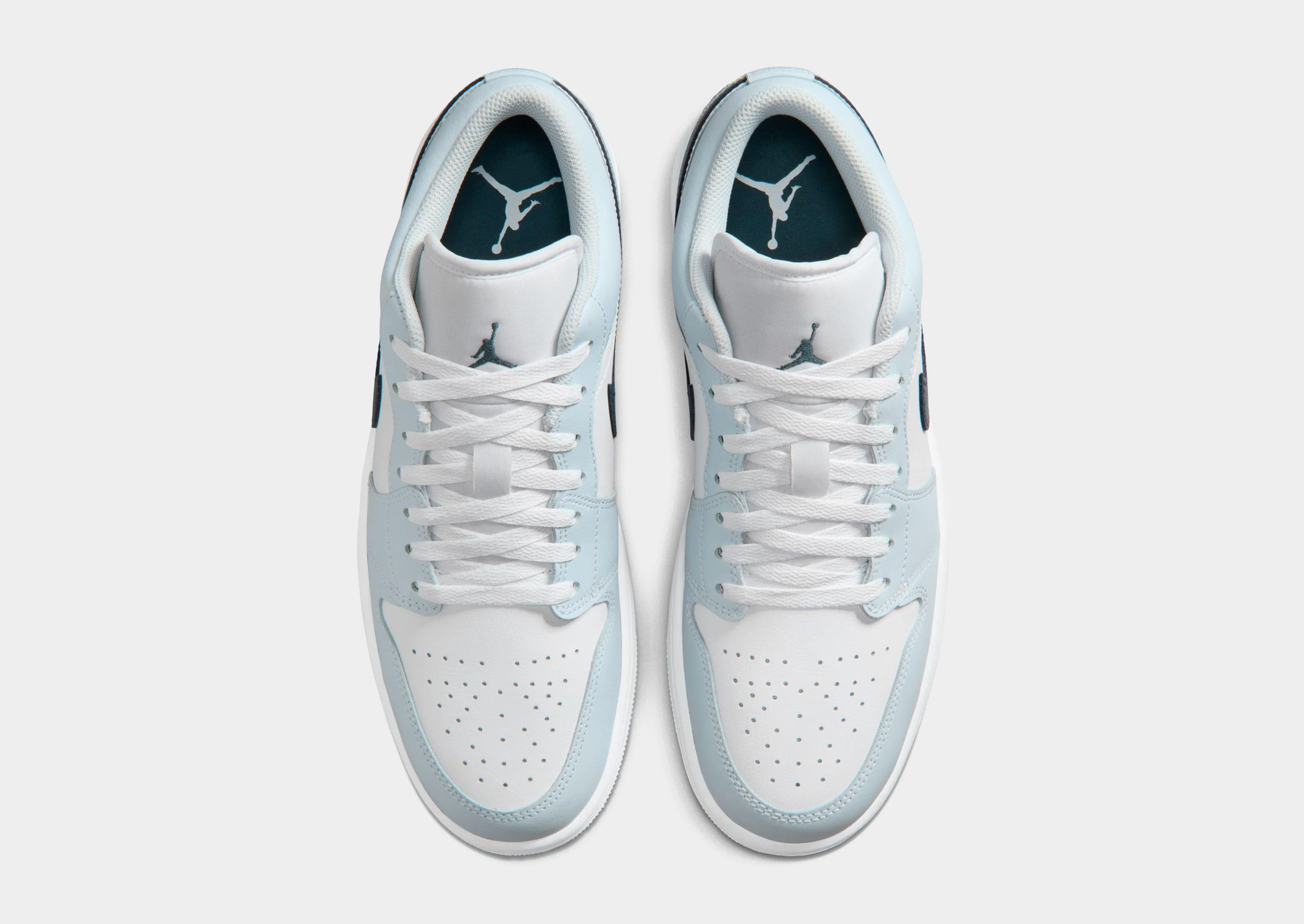 Air 1 Low - Image 5