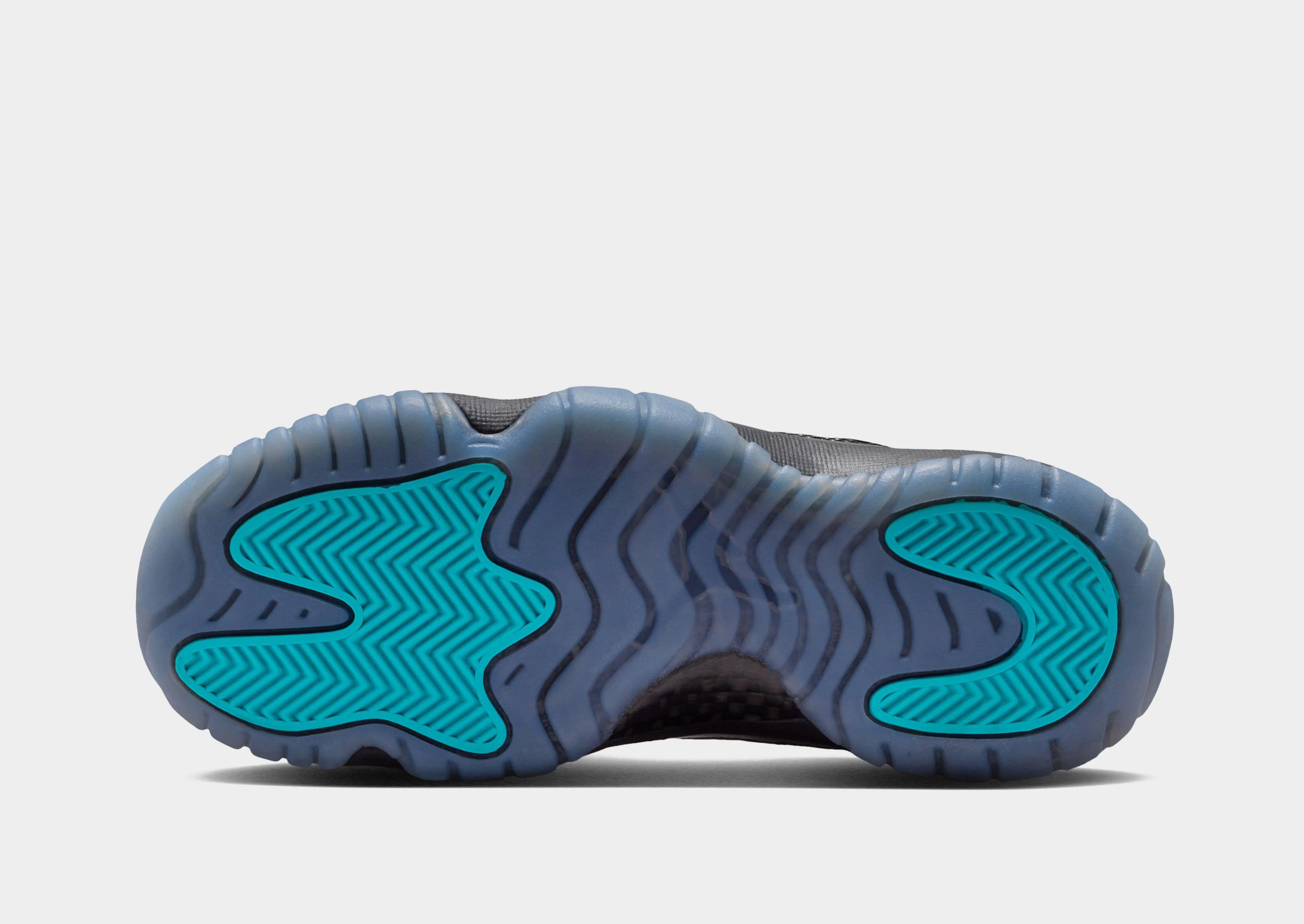 Air 11 Retro Junior's - Image 7