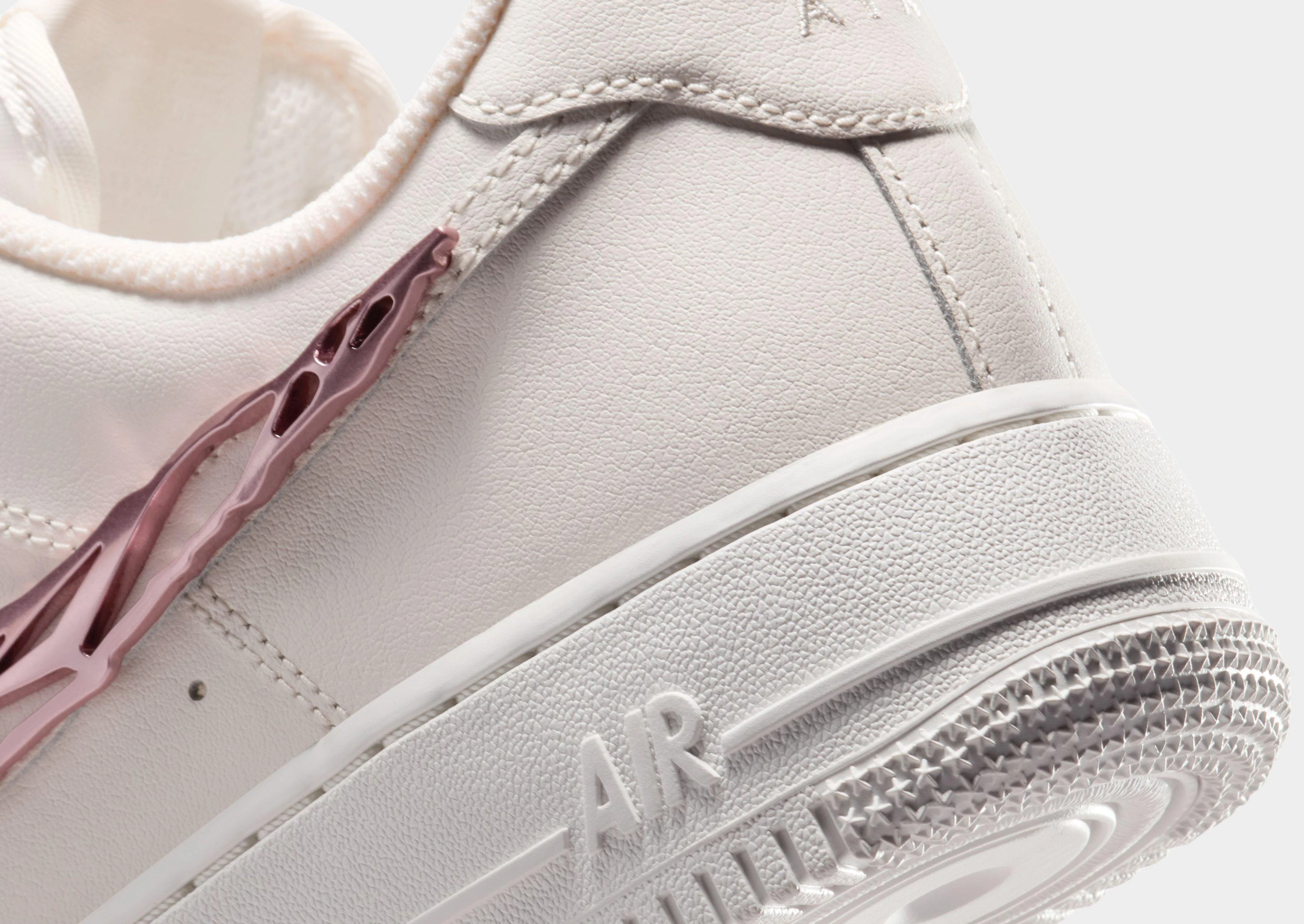 Air Force 1 ’07 LX Women's - Image 5