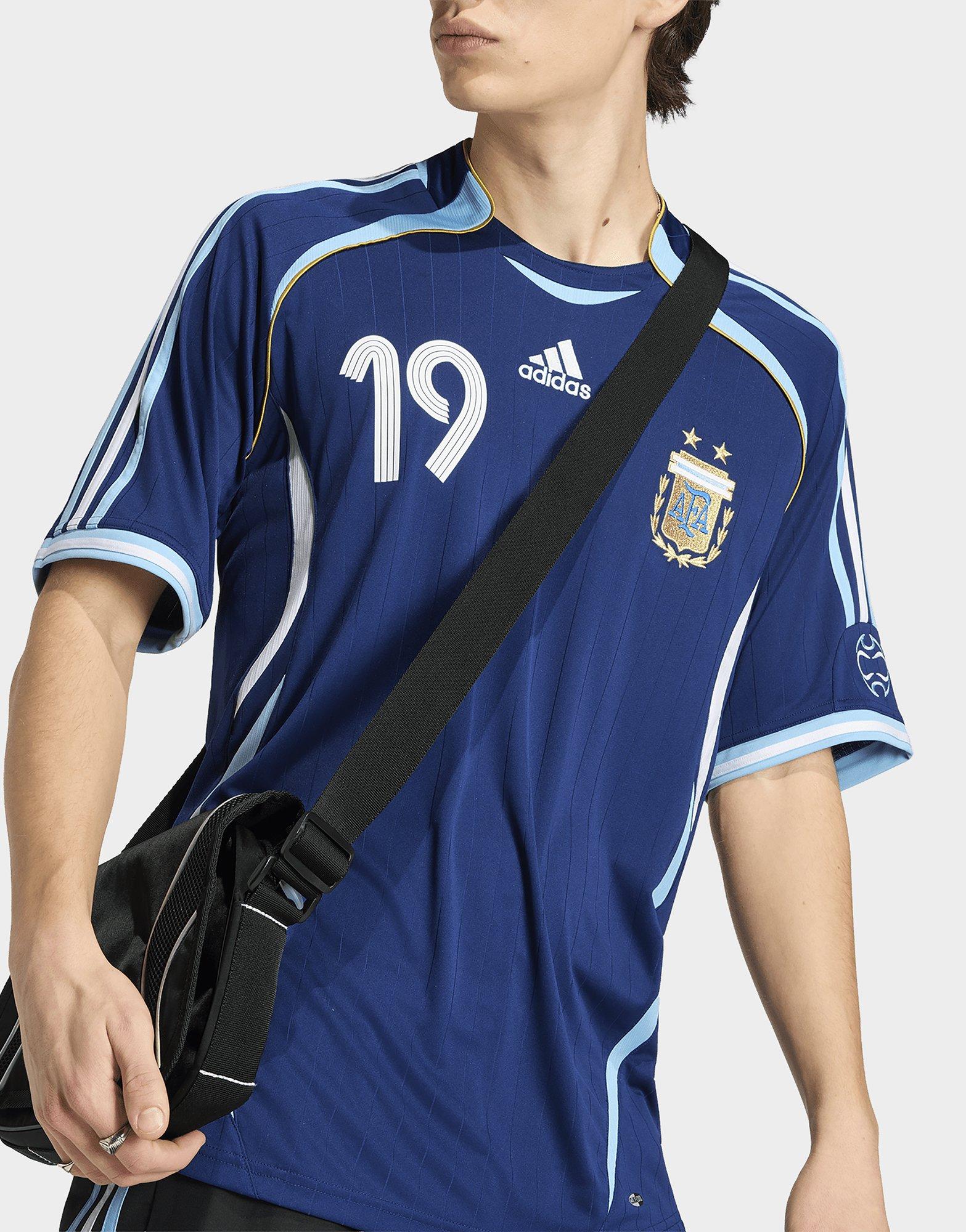 Argentina Away Messi Jersey 2006 - Image 4