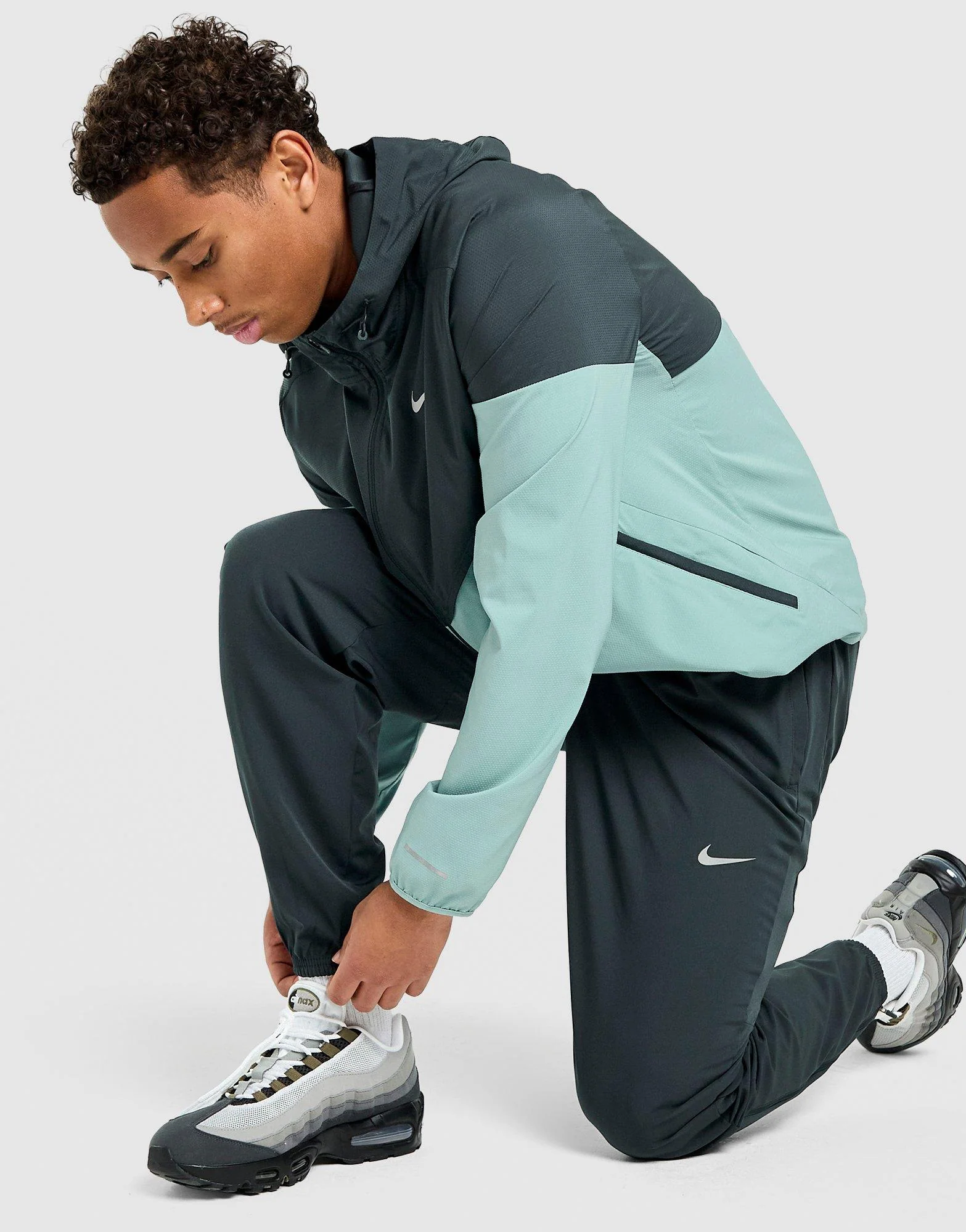 Challenger Woven Track Pants