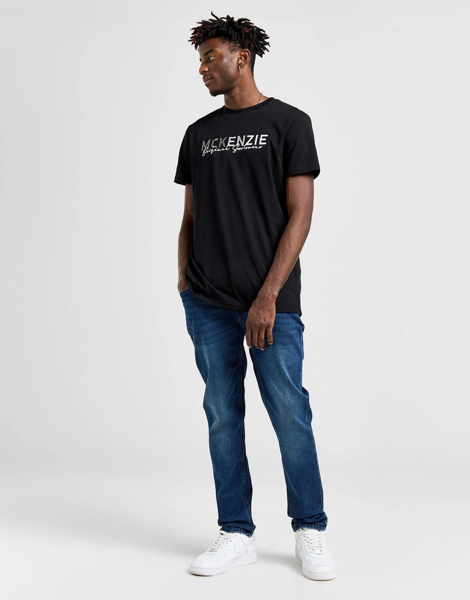 Core Slim Jeans