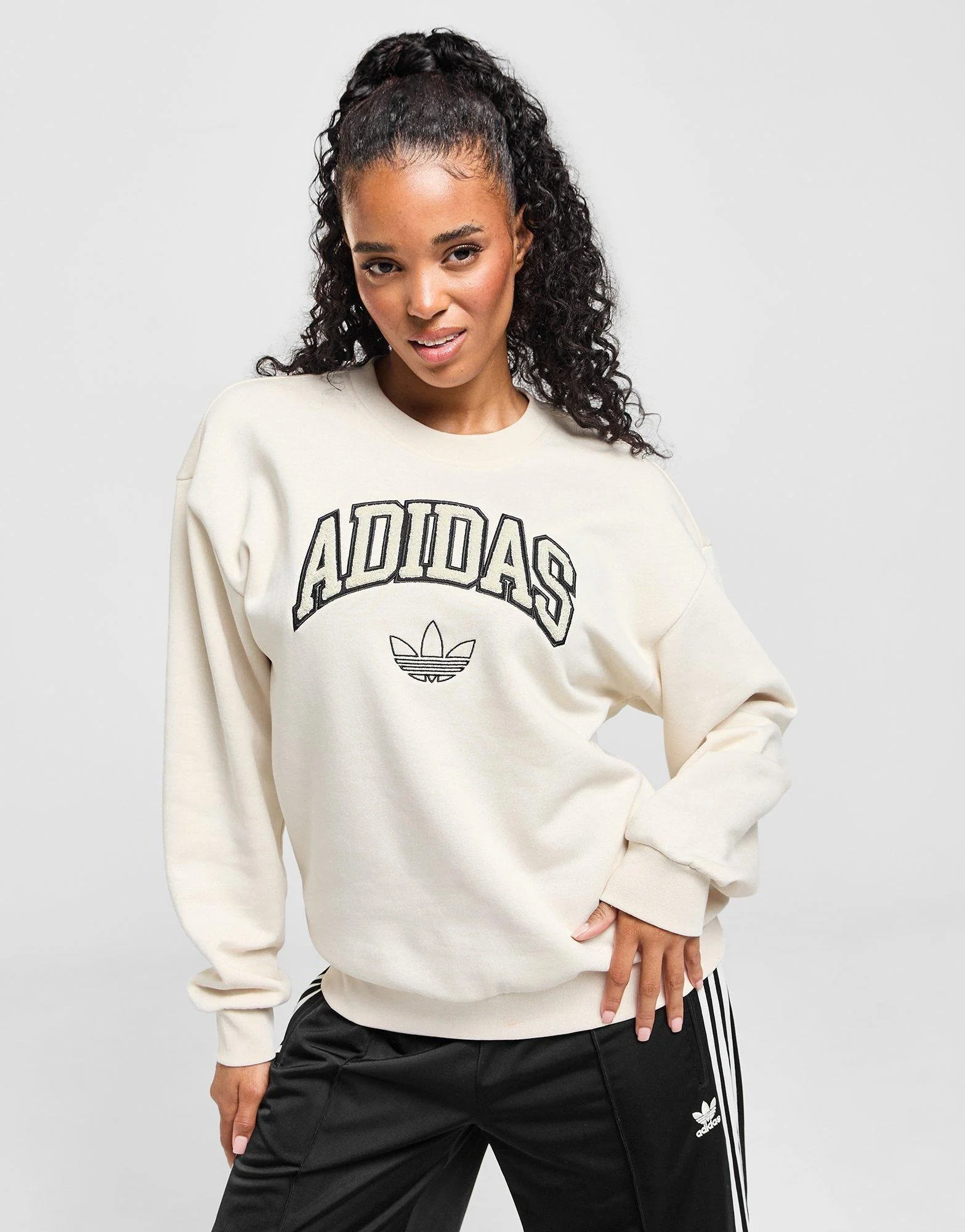Cosy Logo Crew Sweatshirt - Image 6