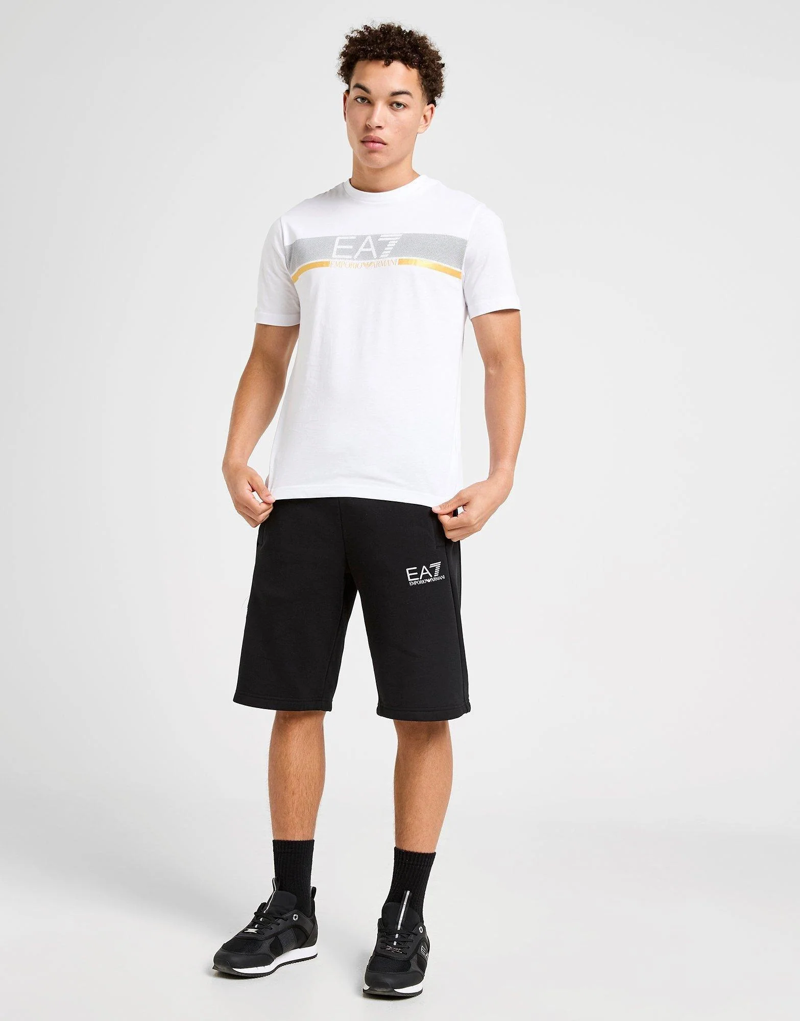 Dot Graphic T-Shirt - Image 5