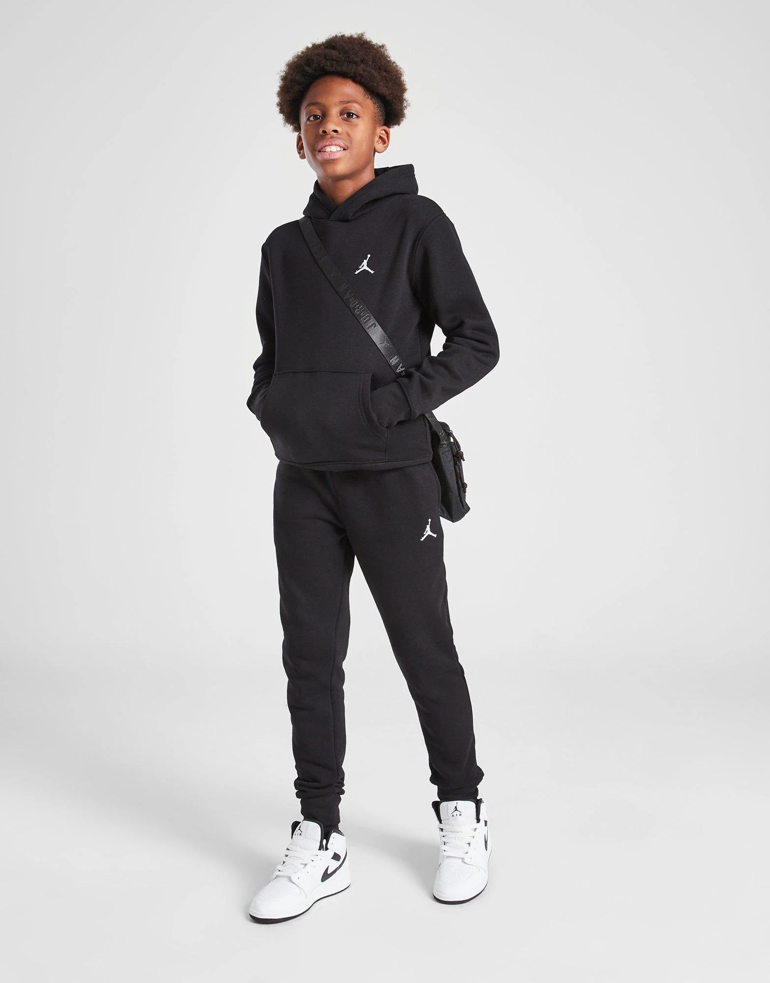 Essential Pullover Hoodie Junior - Image 3