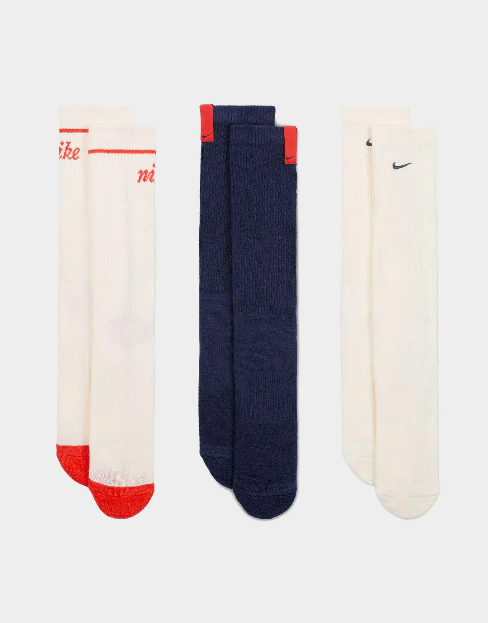 Everyday Plus Cushioned Crew Socks (3 Pairs) - Image 3