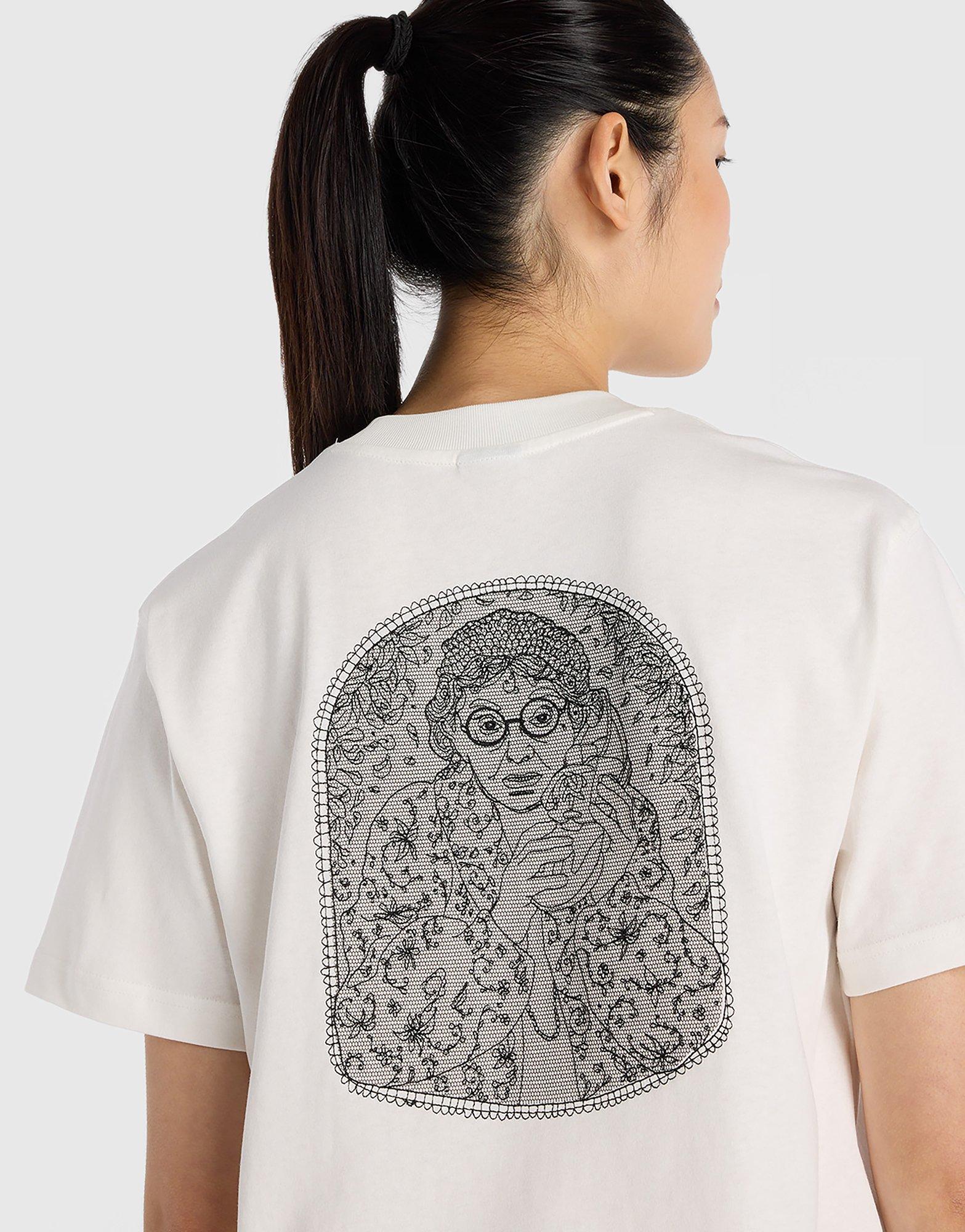 Lace Icon T-Shirt - Image 4