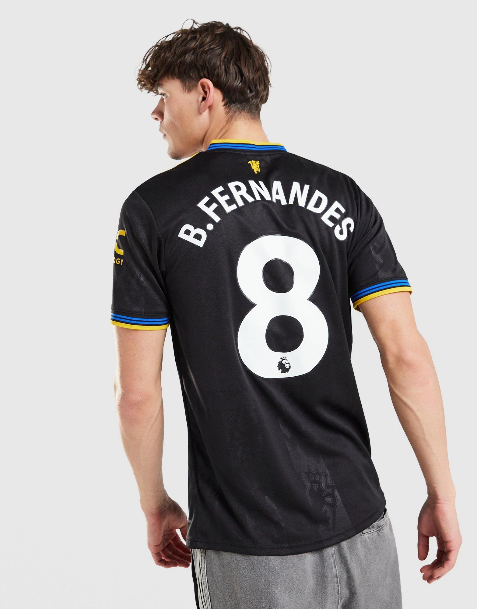 Manchester United 2025/26 Fernandes #8 Third Shirt