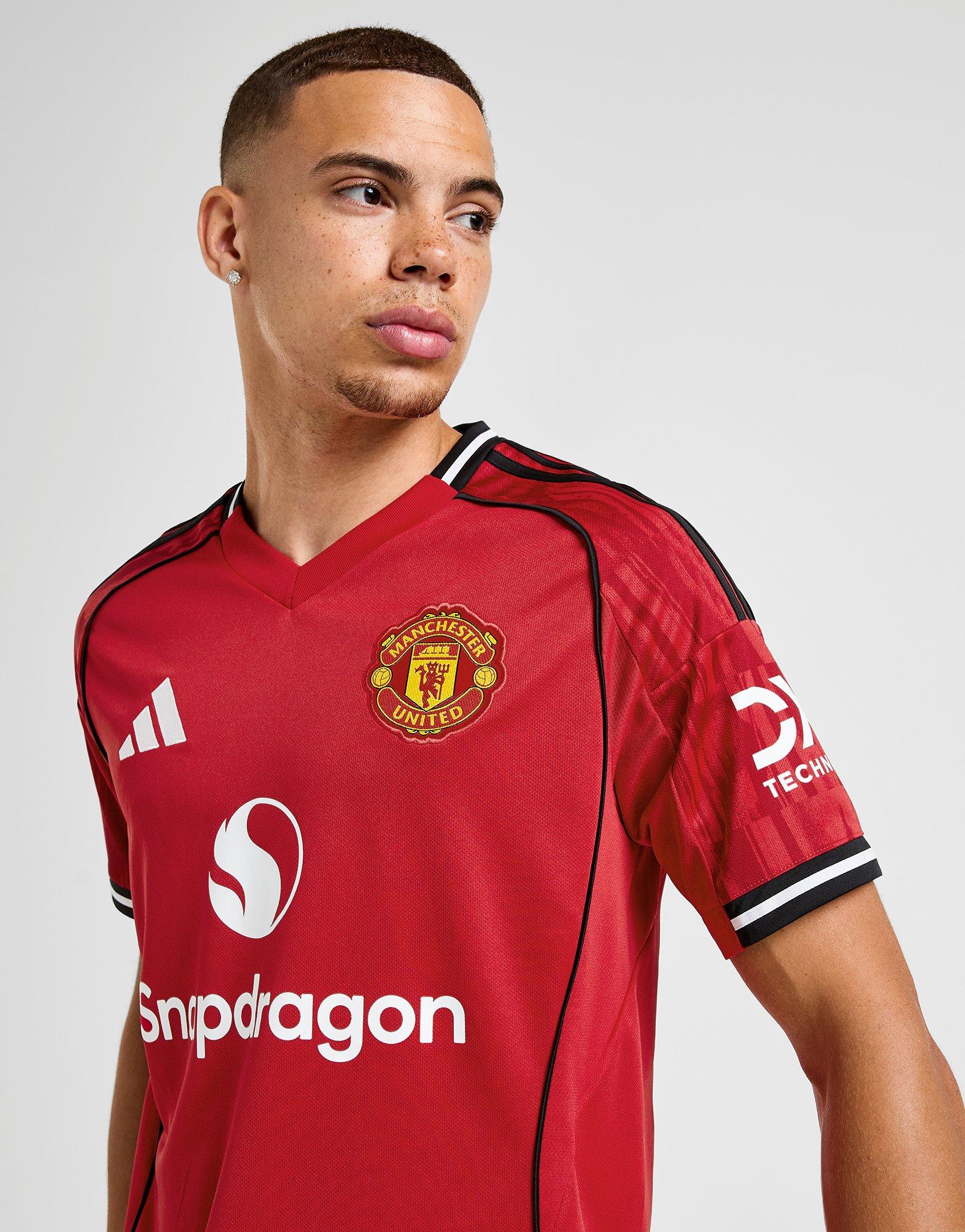Manchester United FC 2025/26 Fernandes Home Shirt - Image 3