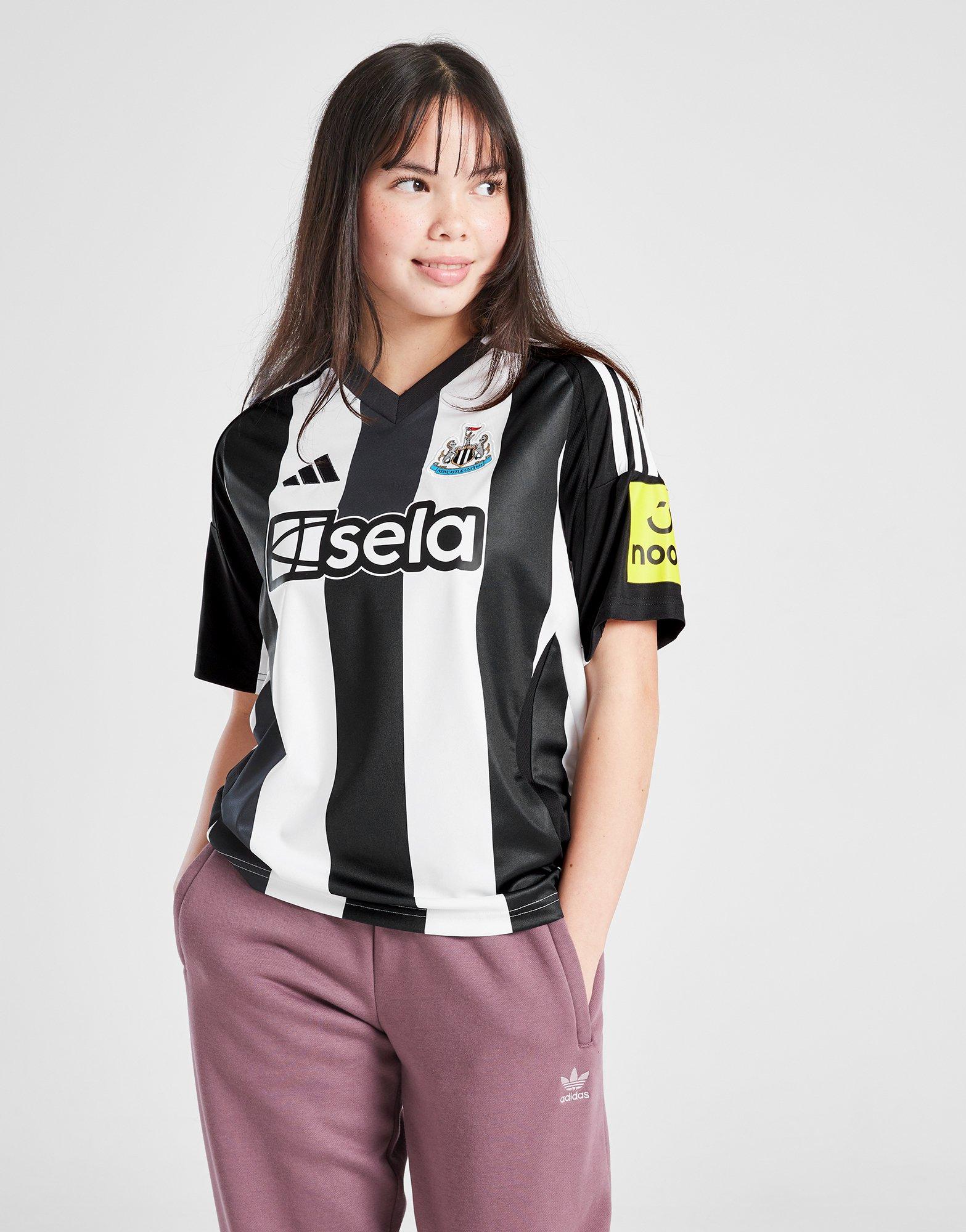 Newcastle United FC 2024/25 Isak Home Shirt Junior - Image 3