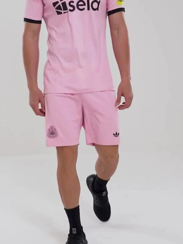Newcastle United FC 2025/26 Goalkeeper Shorts - Image 6