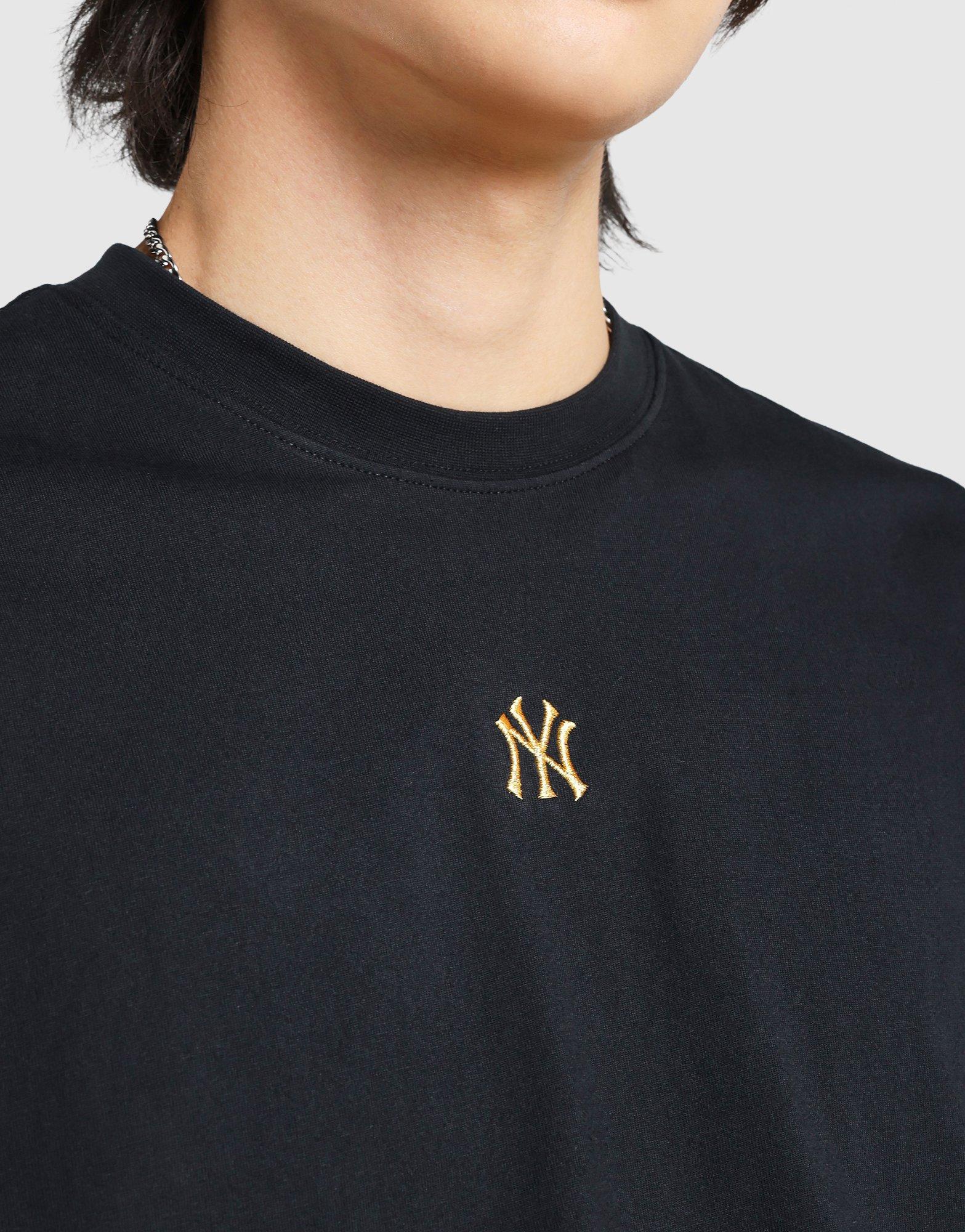 NY Yankees Metallic Embroidered Large T‑Shirt - Image 3