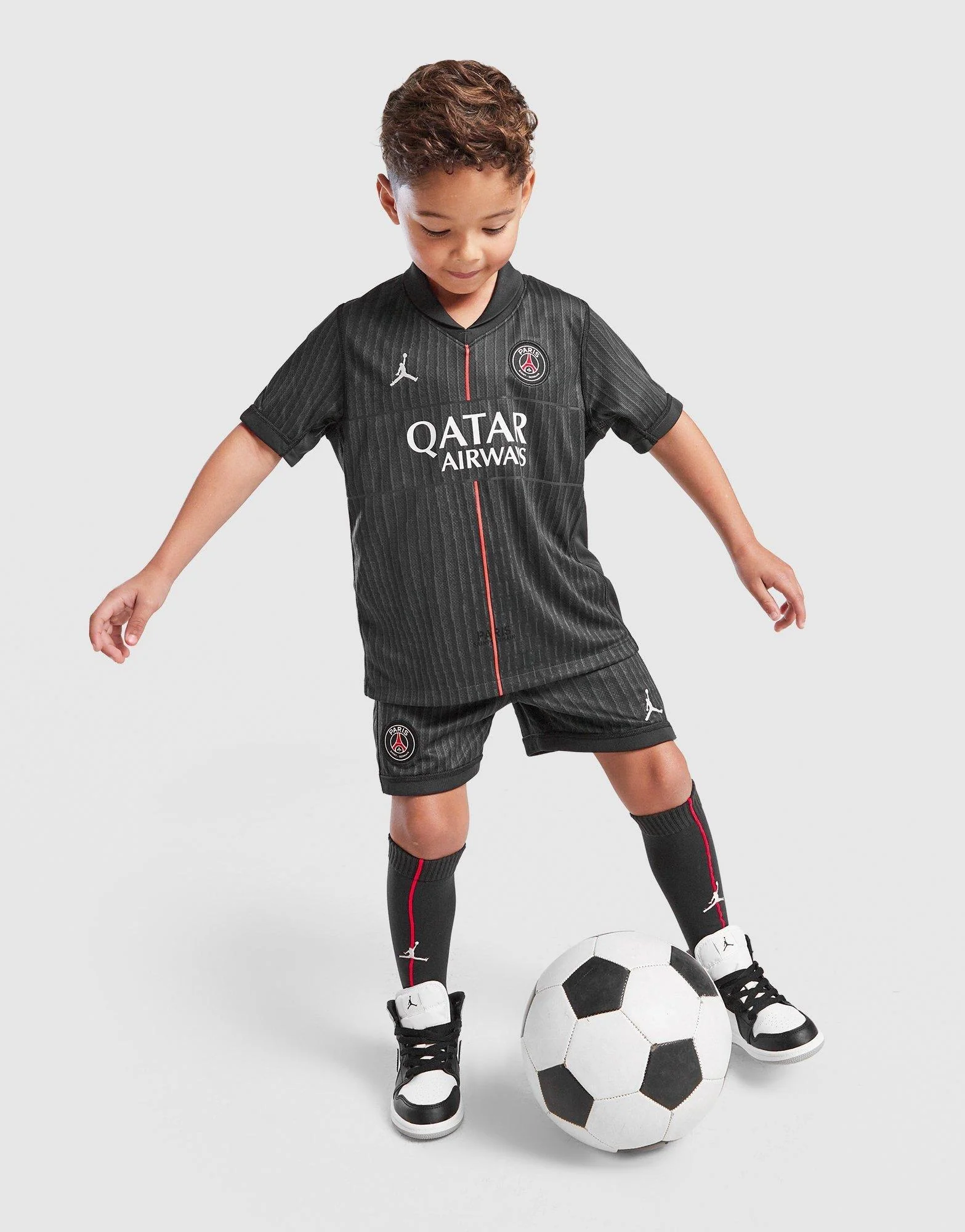 Paris Saint Germain 2025/26 Fourth Kit Children - Image 3
