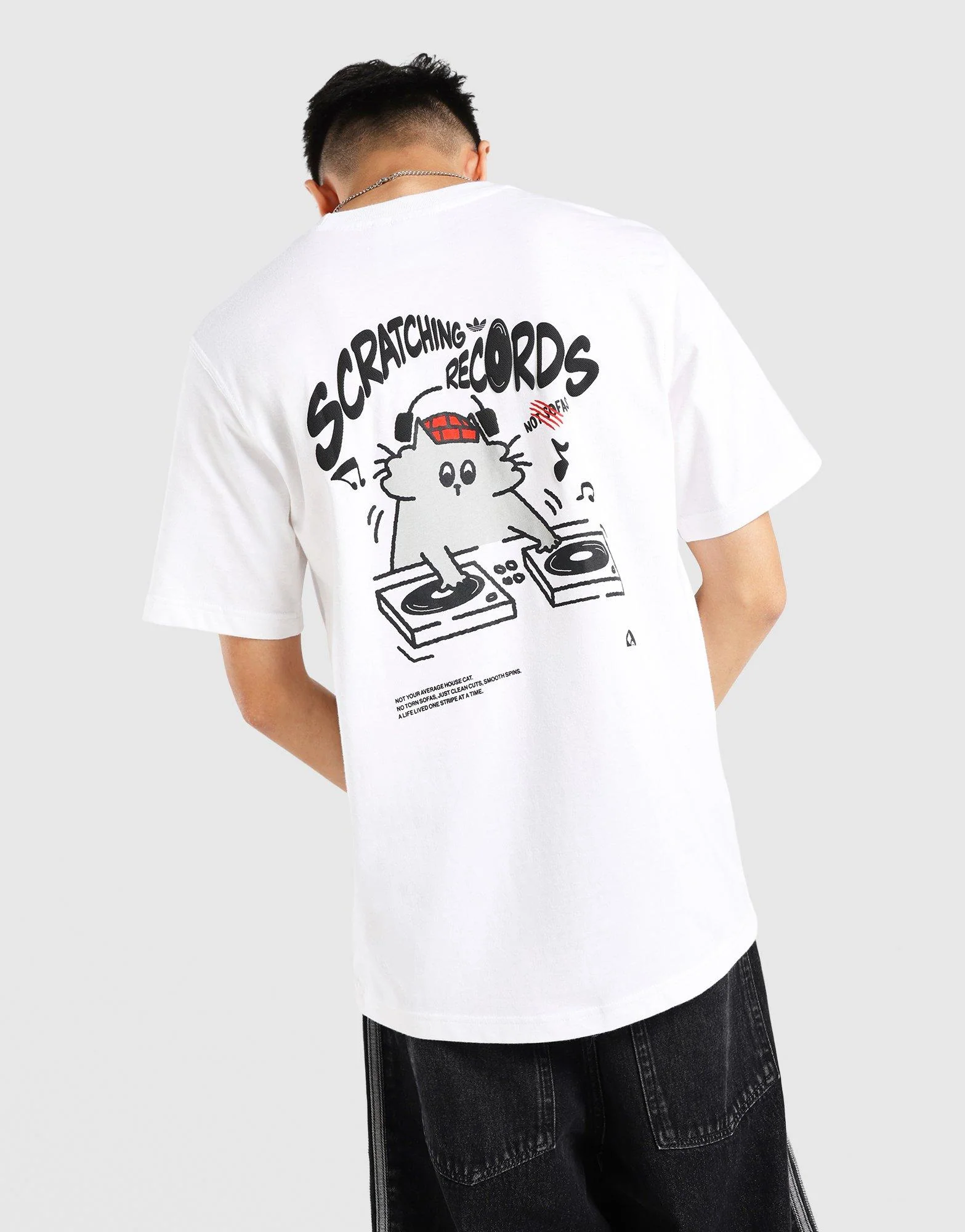 Scratching Record T-Shirt - Image 5