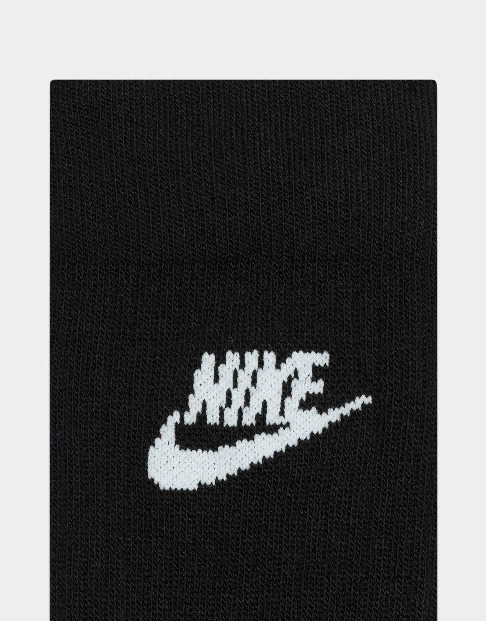 Sportswear Everyday Essential Crew Socks (3 Pairs) - Image 3