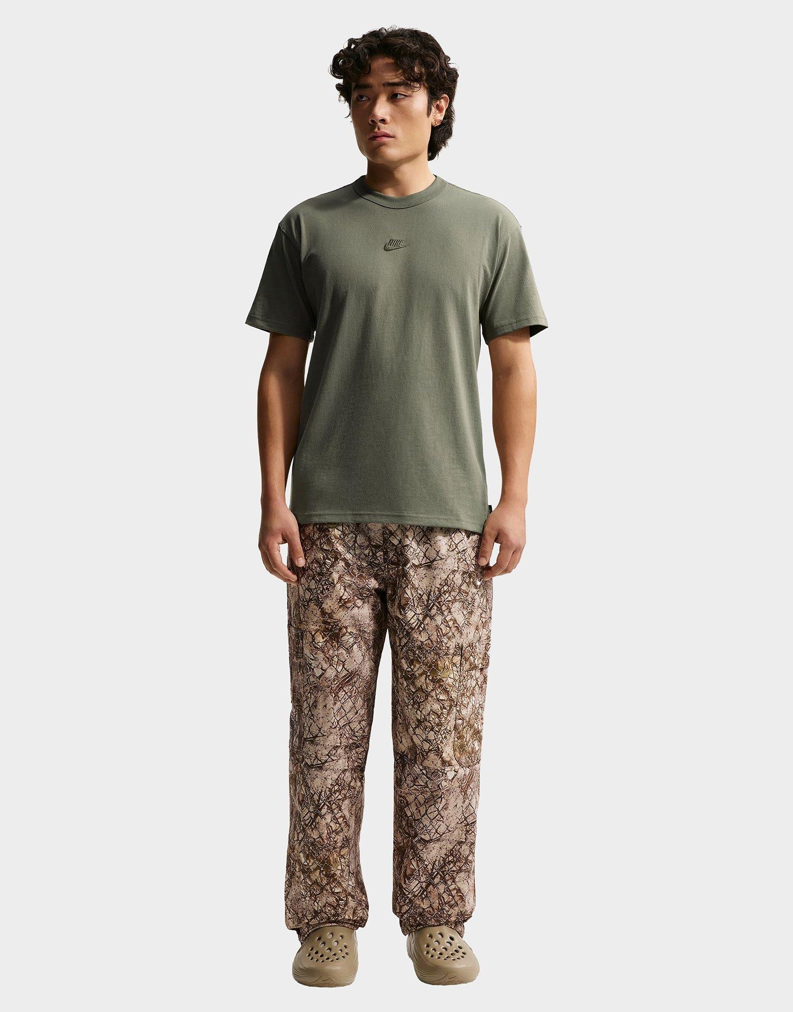 Sportswear Premium Essentials T-Shirt