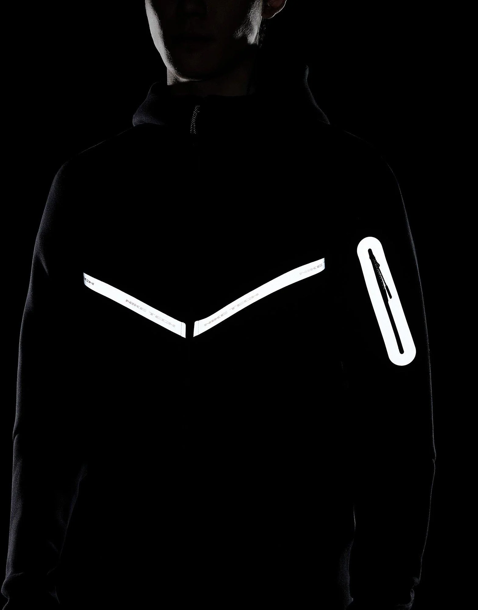 Tech Fleece Windrunner Jacket - Image 12