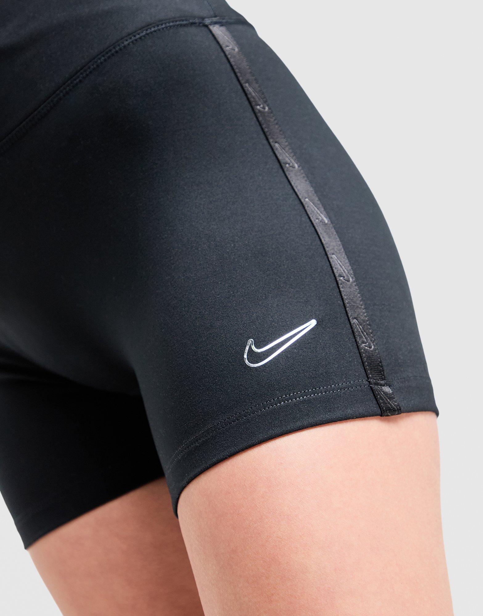 Training Swoosh Wrap Shorts - Image 4