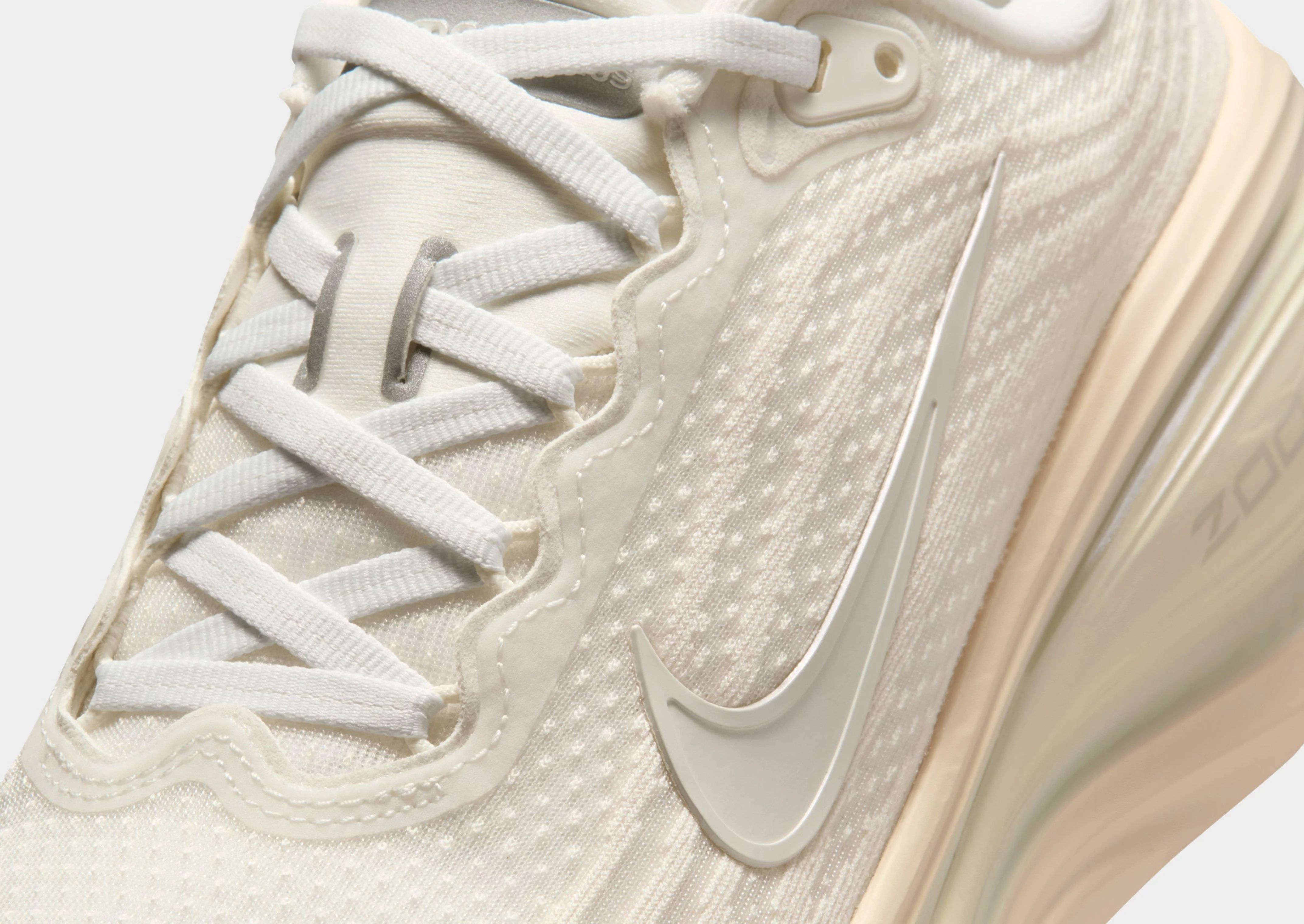 Vomero Plus Women's - Image 4