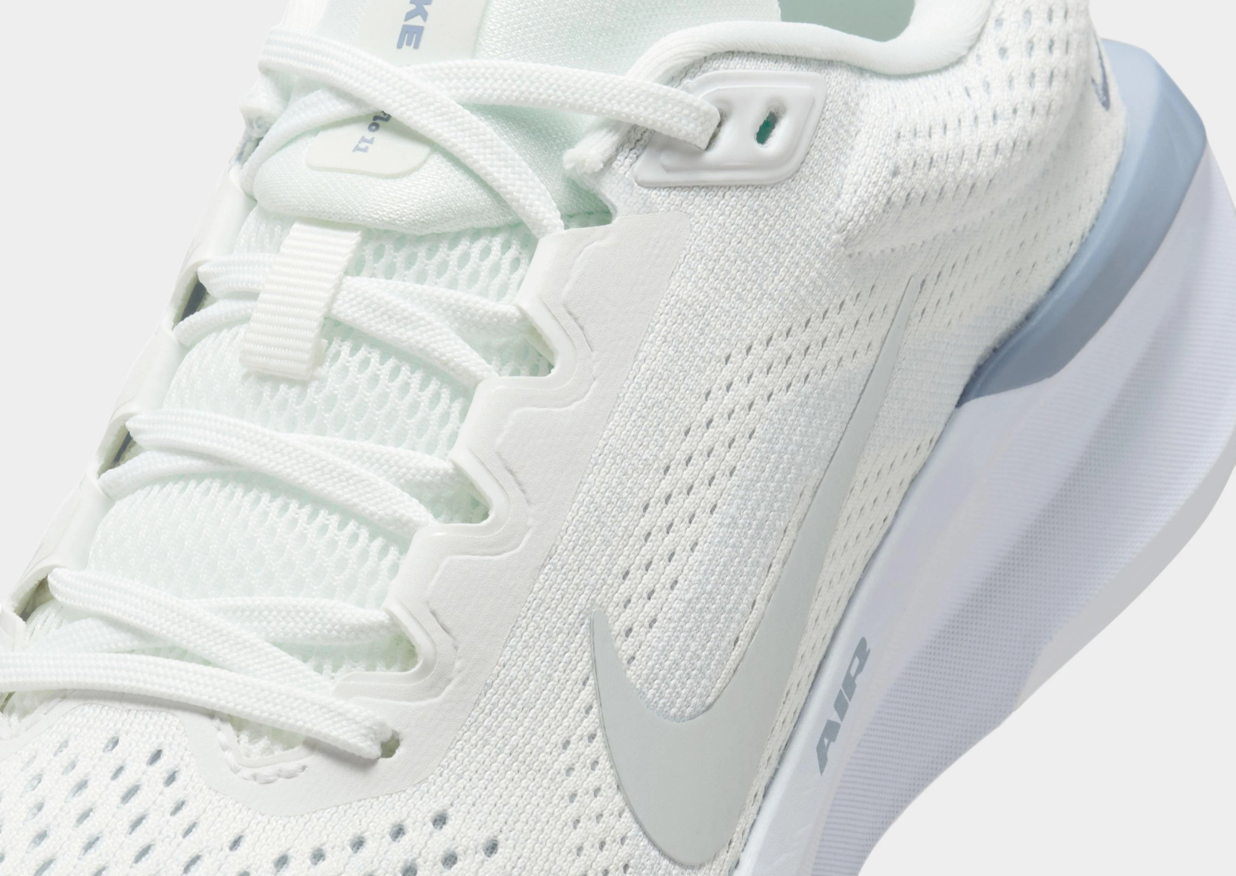 Winflo 11 Women's - Image 4